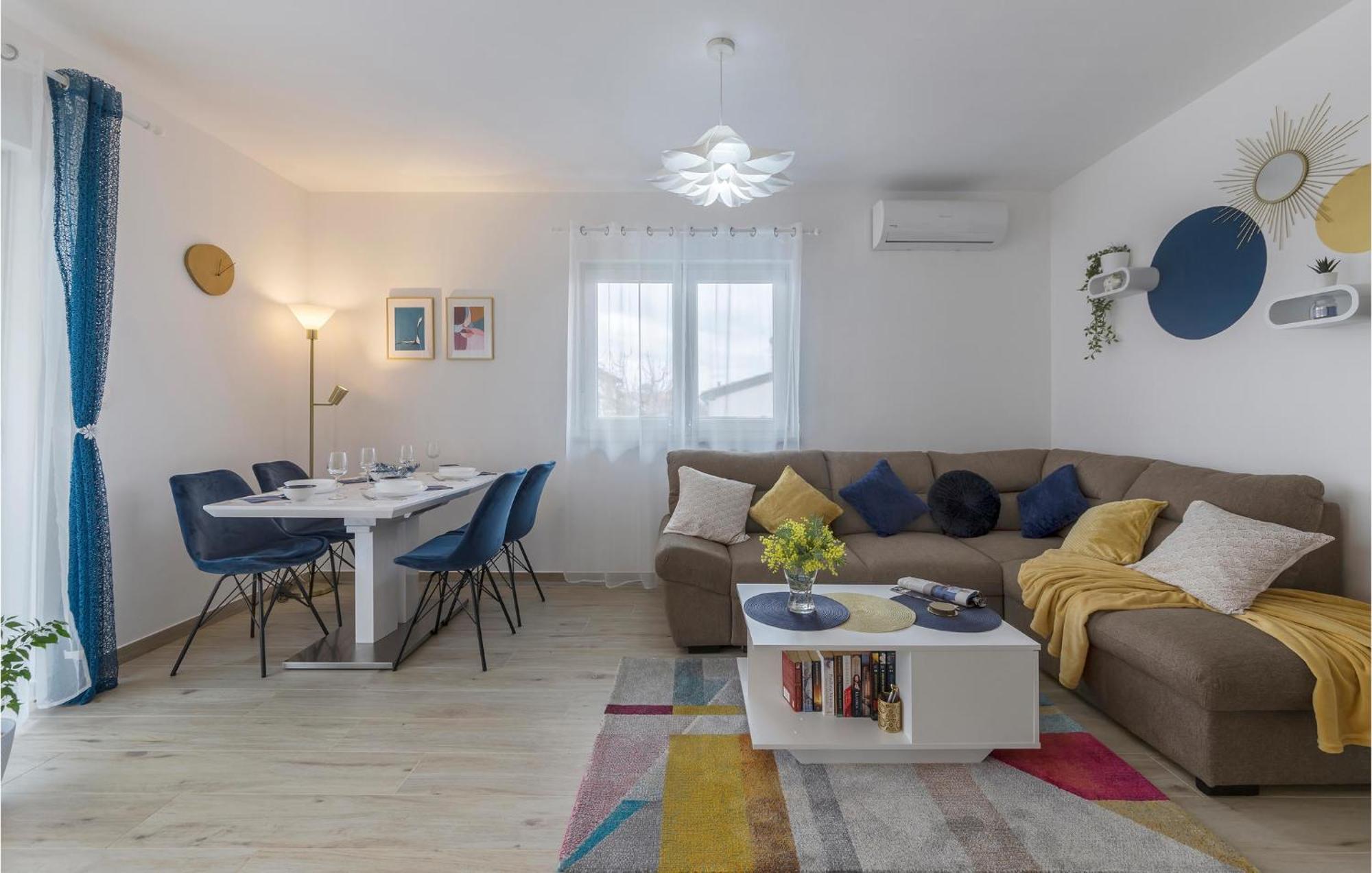 1 Bedroom Amazing Apartment In Peroj Exterior photo